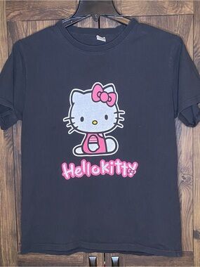 Hello Kitty Black T-Shirt with Pink Graphic